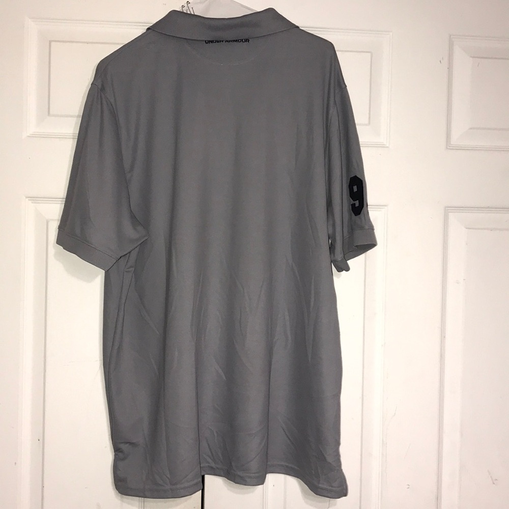 Men’s Under Armour Shirt - Picture 7 of 8